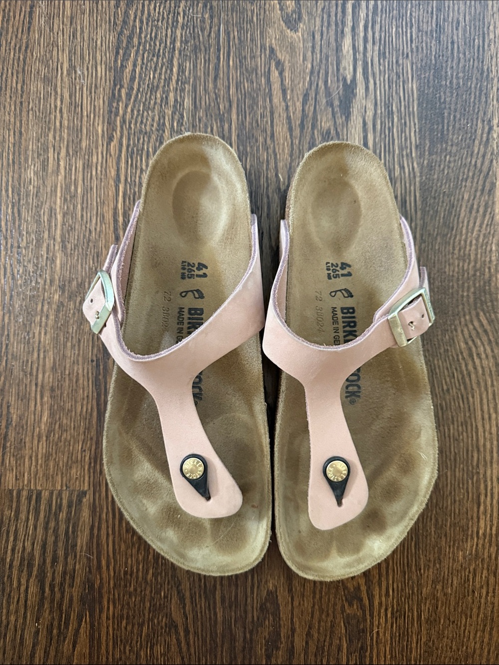 Birkenstock Gizeh Soft Pink Leather Thong Sandals with Buckle